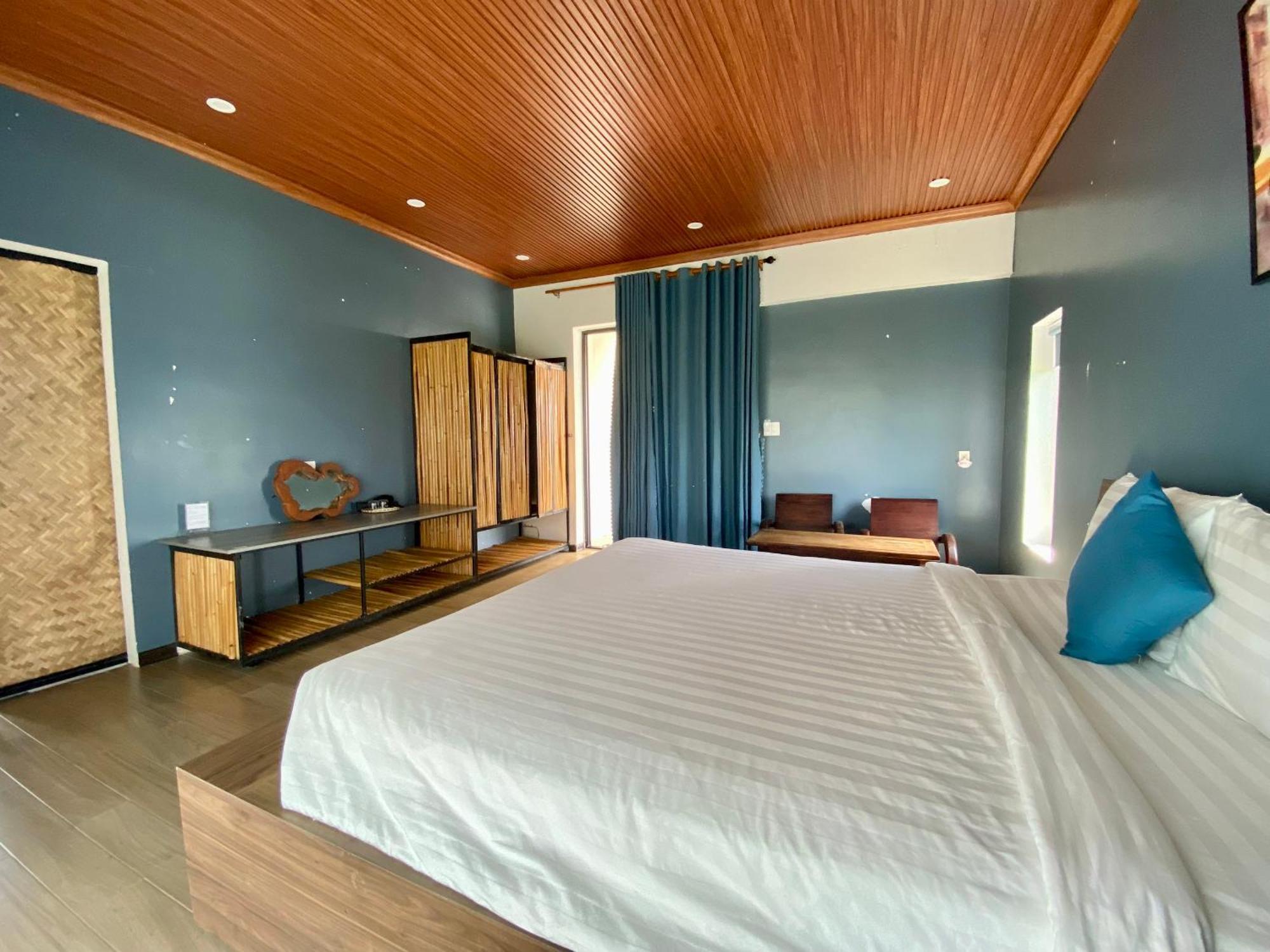 Nha Bong Villa Хойан Экстерьер фото